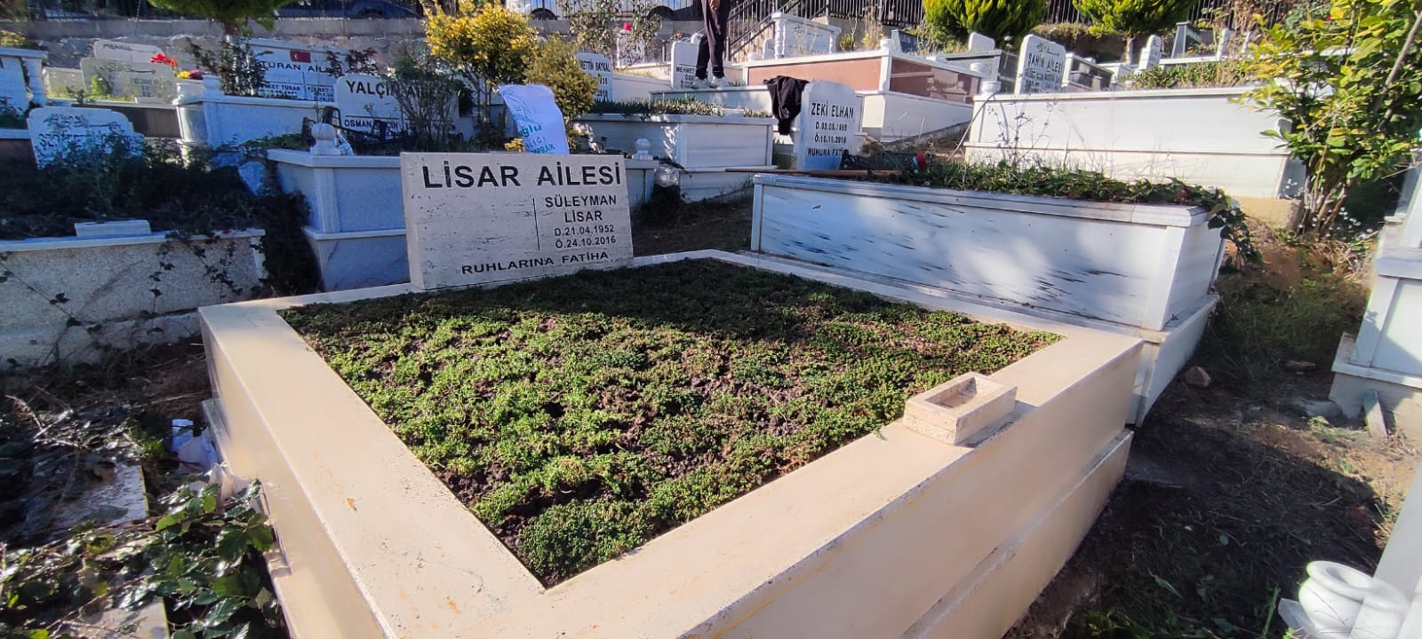 Aile Kabirleri İçin Geniş ve Çoklu Mezar Yapım Hizmeti